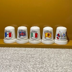 Vintage 5 PC Busch Gardens Country Flag Collectible Thimbles